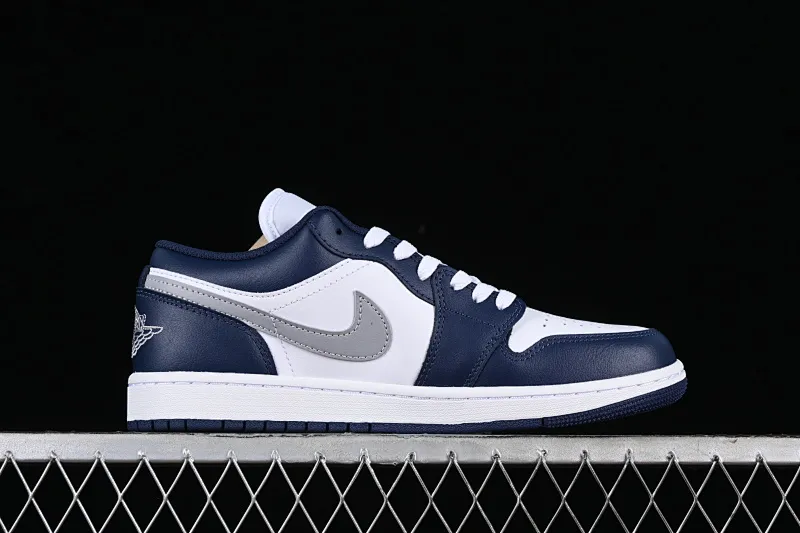 All categories Air Jordan Jordan series basketball shoes Air Jordan 1 Low G version pure original Air Jordan 1 Low AJ1 Joe 1 white blue gray low-top cultural basketball shoes 553558-141